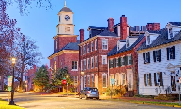 street view of downtown Dover, Delaware