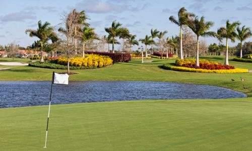 well-maintained golf retirement community in florida