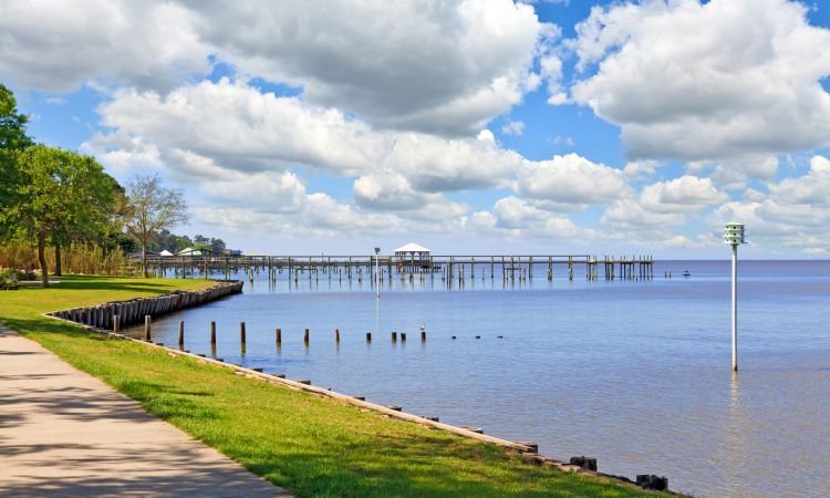 waterfront in fairhope alabama