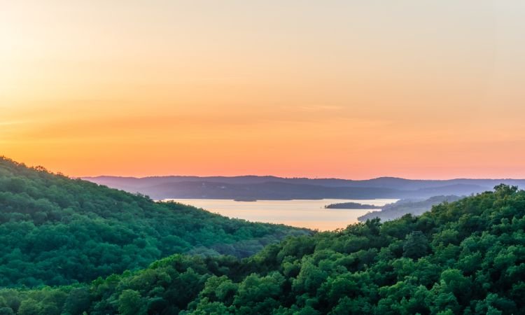 lake in the ozark mountains of arkansas